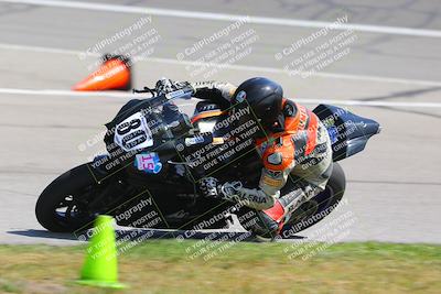 media/Mar-19-2022-Fastrack Riders (Sat) [[4e7522d738]]/Level 5 Race/Turn 3 and 4/